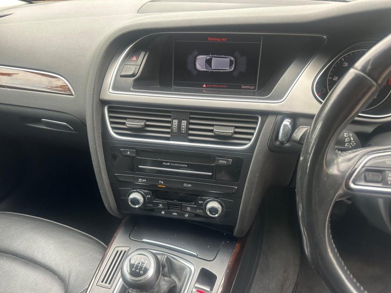 AUDI A4 AVANT