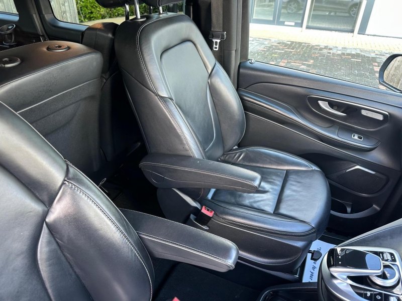 MERCEDES-BENZ V CLASS