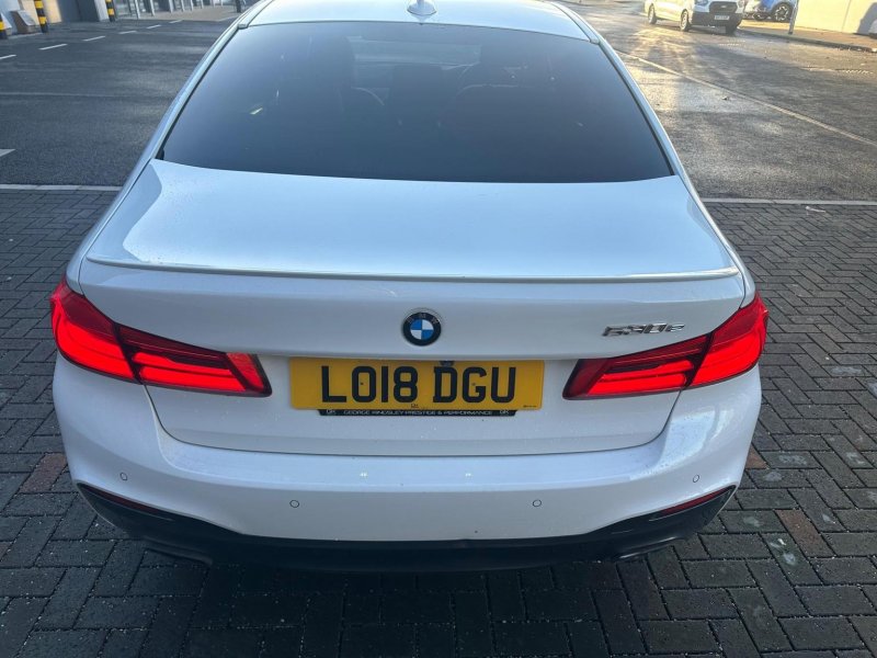 BMW 5 SERIES