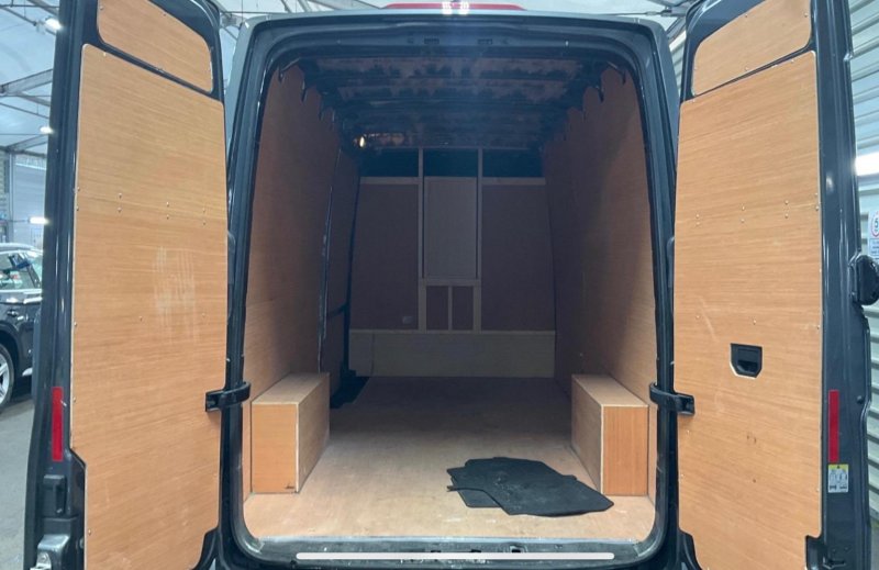 VOLKSWAGEN CRAFTER