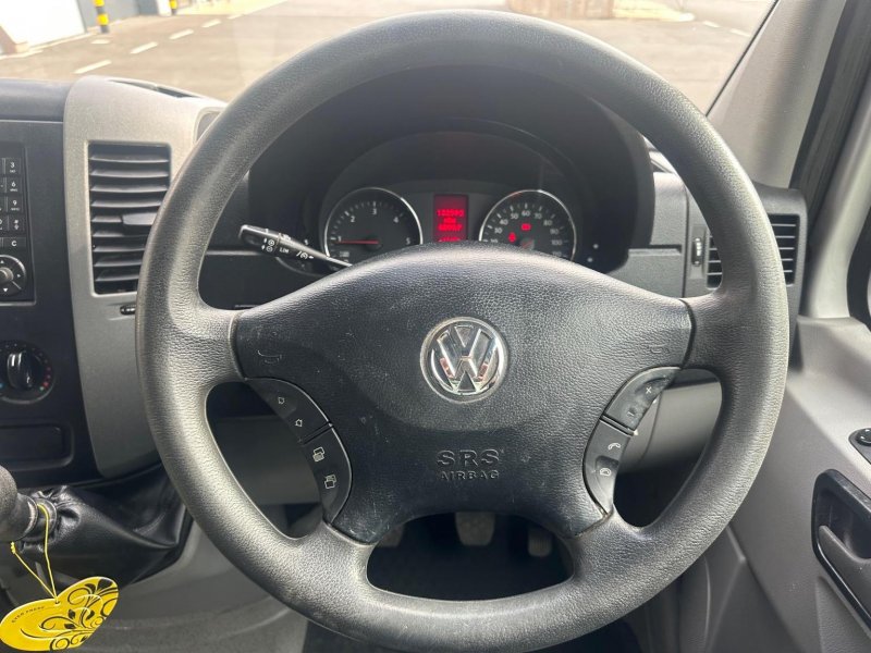 VOLKSWAGEN CRAFTER