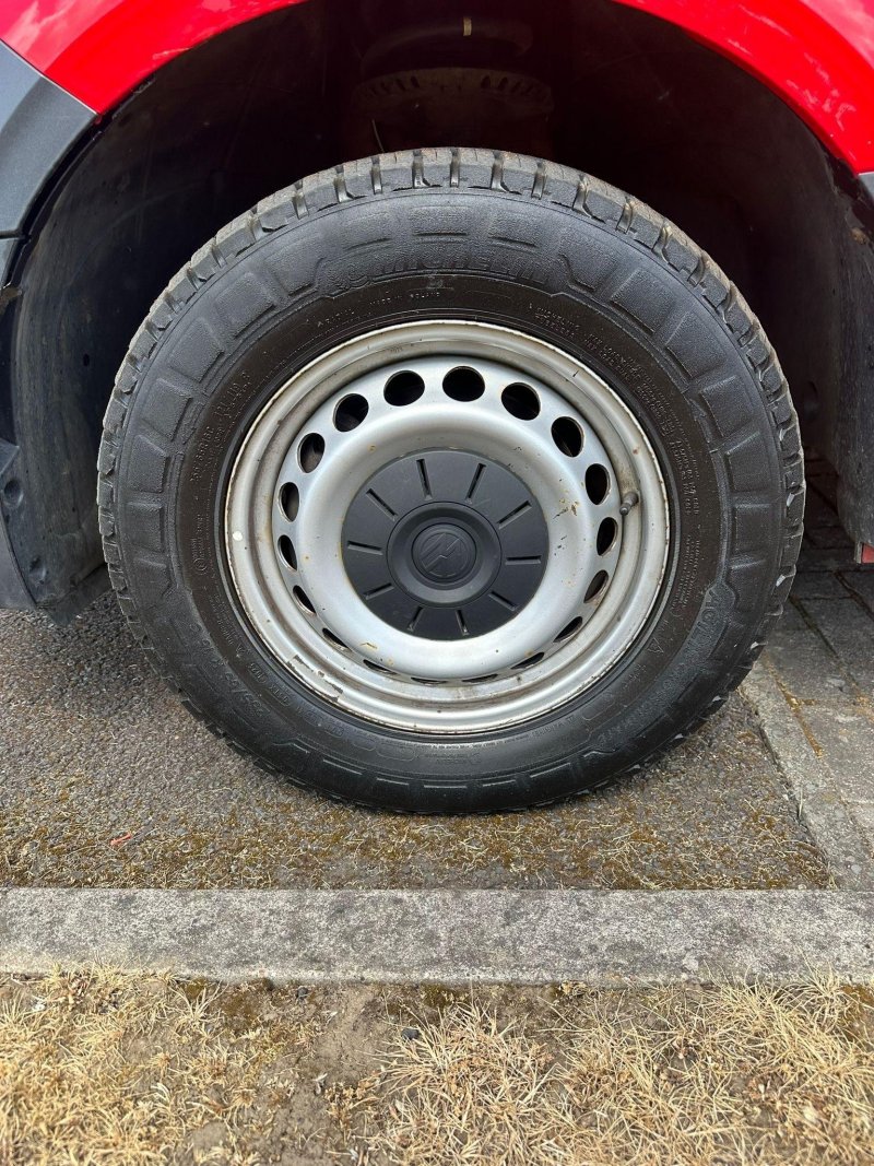 VOLKSWAGEN CRAFTER