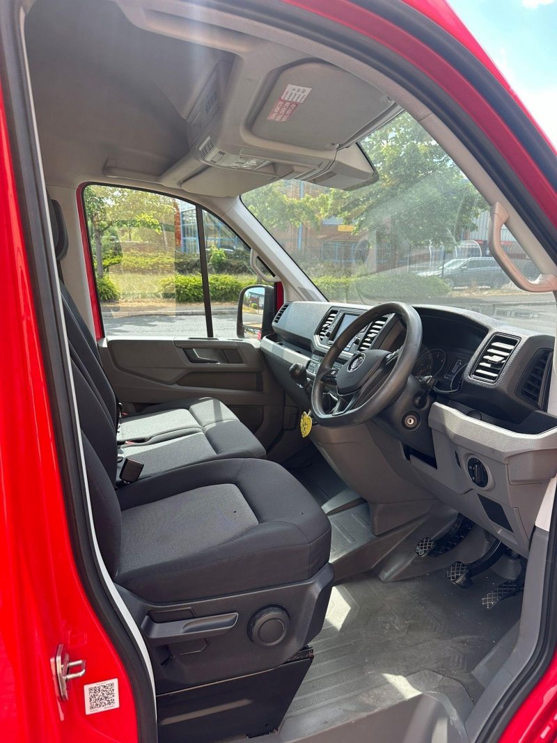 VOLKSWAGEN CRAFTER