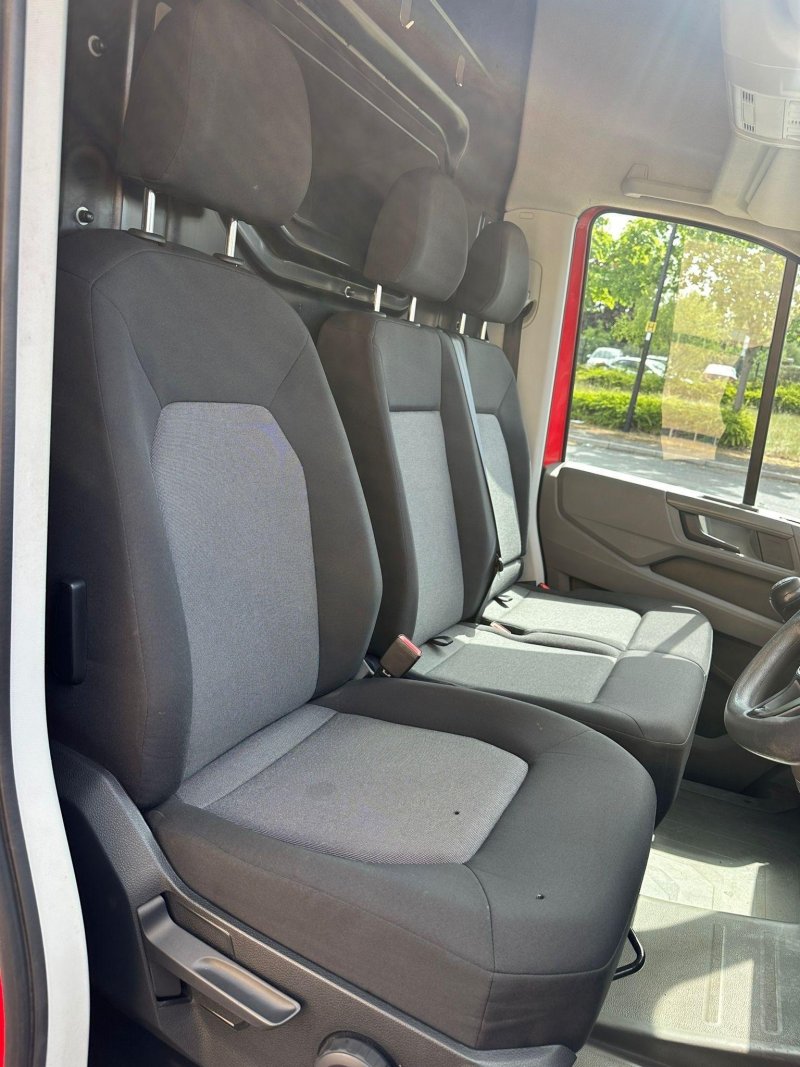 VOLKSWAGEN CRAFTER