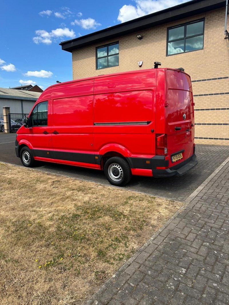 VOLKSWAGEN CRAFTER