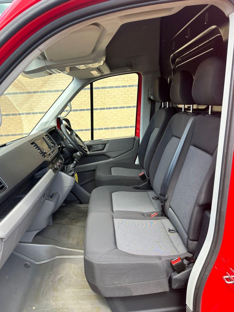 VOLKSWAGEN CRAFTER